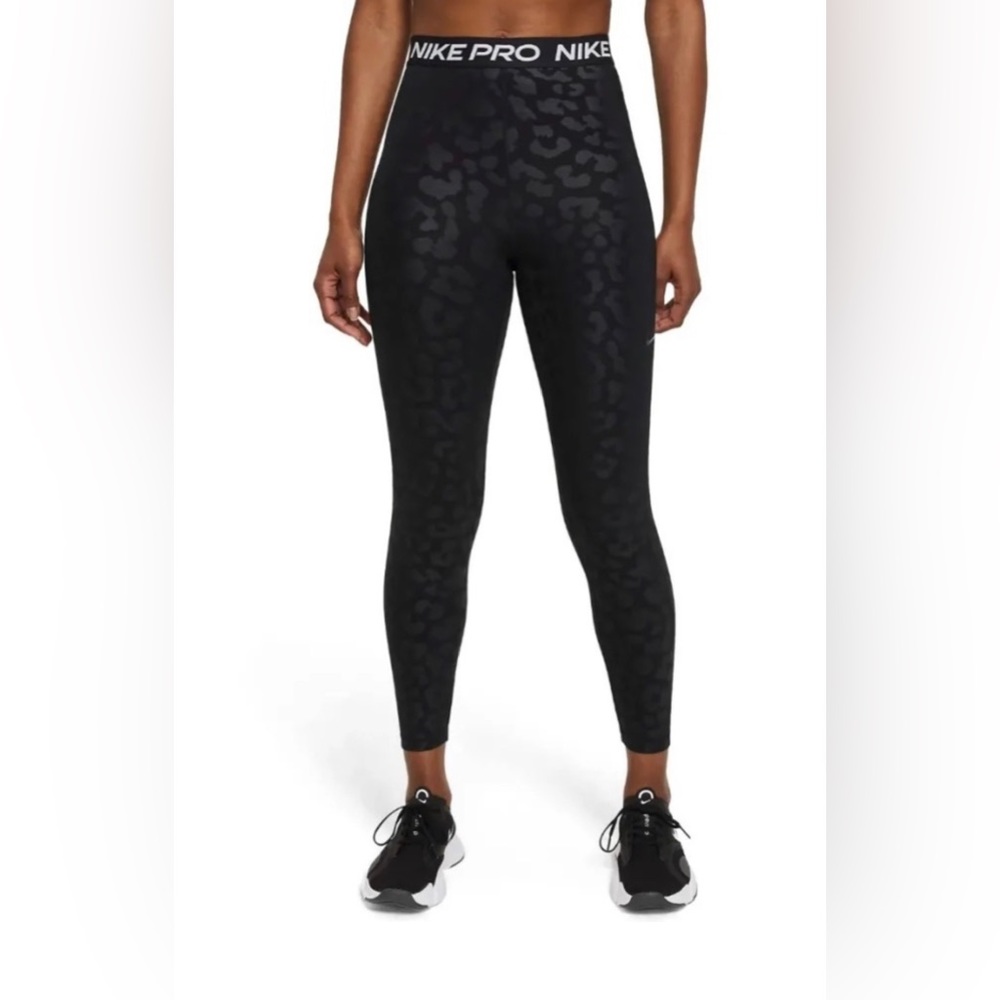 NIKE PRO Dri Fit High Waisted Leggings Leopard
Print Women's XSmall